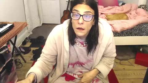 Trashely Gimpson online show from January 2025 11:15:02 AM