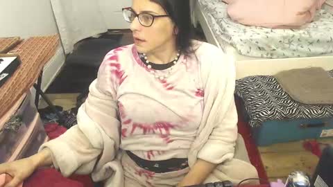 Trashely Gimpson online show from February 2025 10:21:01 AM