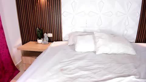 amy online show from June 2026 12:00:02 PM