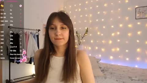 Snapshot of amylas chatting on March 2025 12:23:02 PM Amelia online show from March 2025 12:23:02 PM