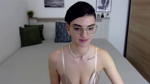 Hi there guys  My pleasure in your hands  pvt is open online show from December 2024 11:07:02 AM