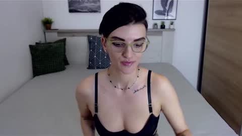 Hi there guys  My pleasure in your hands  pvt is open online show from December 2024 12:55:02 PM