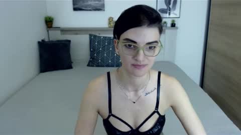 Hi there guys  My pleasure in your hands  pvt is open online show from January 2025 02:14:02 PM