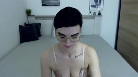 Hi there guys  My pleasure in your hands  pvt is open online show from January 2025 11:31:02 AM