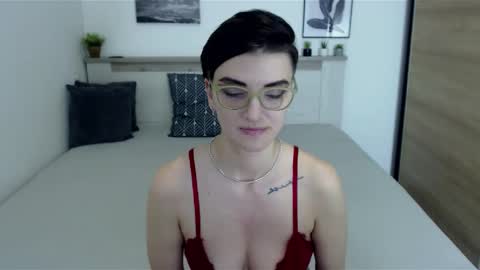 Hi there guys  My pleasure in your hands  pvt is open online show from January 2025 09:25:01 PM