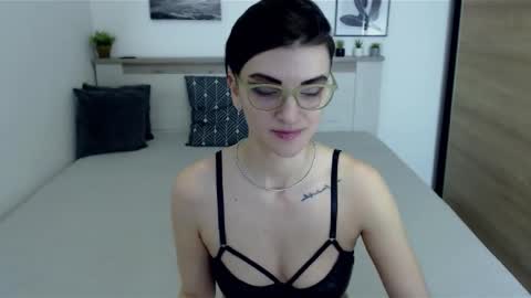 Hi there guys  My pleasure in your hands  pvt is open online show from February 2025 11:08:02 AM