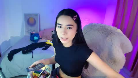 Amy ... Nice to meet u   thumb up me please its important online show from May 2026 01:56:01 AM