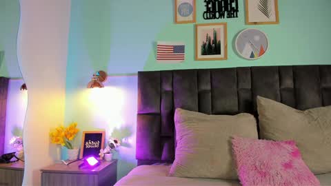 Snapshot of amypalmmer chatting on January 2025 11:30:02 AM AMMY online show from January 2025 11:30:02 AM