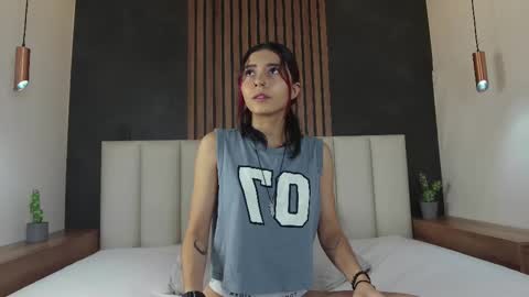 Snapshot of amypalmmer chatting on February 2025 11:33:01 AM AMMY online show from February 2025 11:33:01 AM