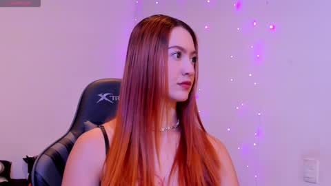 Amy online show from November 2025 06:23:02 PM