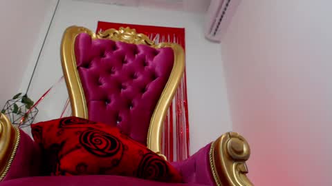 Amy Redqueen online show from December 2024 08:25:02 PM