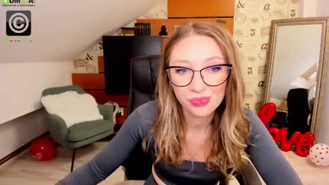 AmyRossie online show from February 2025 01:00:02 PM