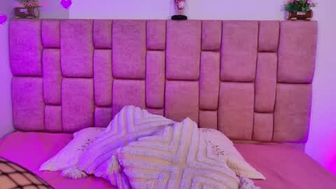 amyvegaa_ online show from January 2026 06:13:01 PM