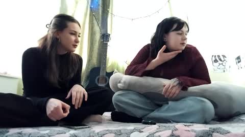 amywinks online show from April 2026 10:27:02 AM