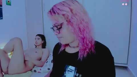 Snapshot of amyy_rouse chatting on July 2026 10:21:02 AM Collinns online show from July 2026 10:21:02 AM