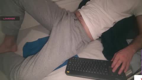 Snapshot of an4y8ot chatting on December 2024 07:06:02 AM A online show from December 2024 07:06:02 AM