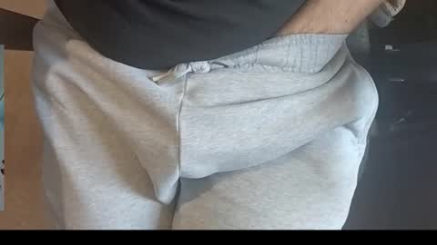 Snapshot of an4y8ot chatting on October 2025 01:50:01 PM A online show from October 2025 01:50:01 PM