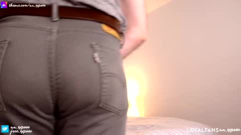 Snapshot of an_expose chatting on October 2025 05:08:02 PM an expos online show from October 2025 05:08:02 PM