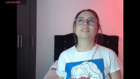 ana_arms_ online show from March 2026 04:58:02 PM