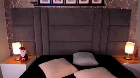 Ana  online show from January 2025 11:58:02 AM
