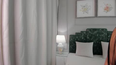 Ana  online show from November 2025 10:58:02 AM