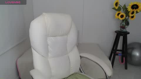  Ana  online show from October 2025 10:52:02 PM