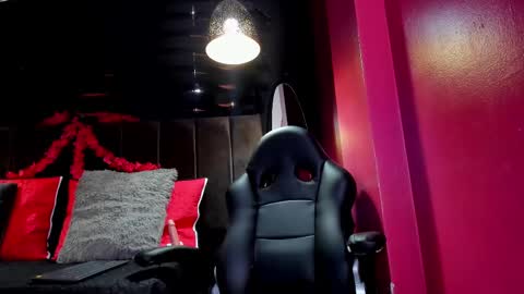 Snapshot of ana_mature_ chatting on March 2025 06:39:02 PM Ana online show from March 2025 06:39:02 PM