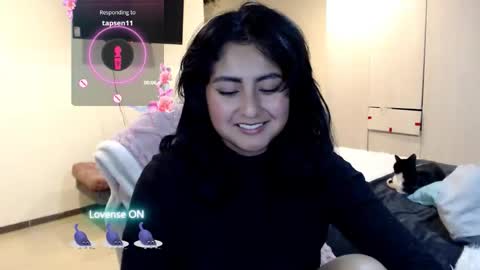 Ana Ricciardi online show from December 2025 05:02:01 AM