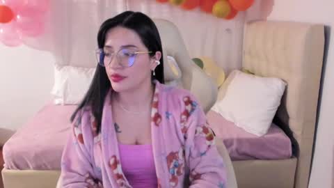 Im anna but you can call me as you want online show from March 2025 01:27:01 AM