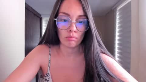 Anabel online show from December 2024 05:59:01 PM