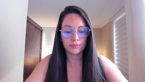 Anabel online show from December 2024 01:58:01 PM