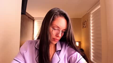 Anabel online show from February 2025 01:14:01 PM