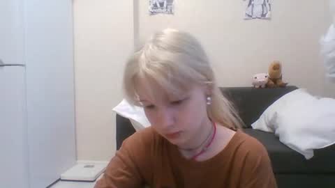 Snapshot of anabelbrando chatting on July 2026 04:47:01 PM Malvina online show from July 2026 04:47:01 PM