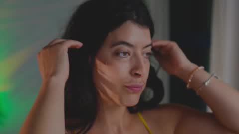 anabelcurvy online show from October 2025 07:21:01 PM