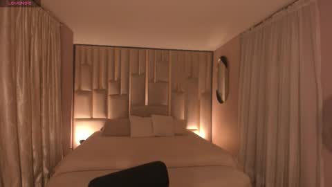 Ana  online show from September 2025 12:16:01 PM