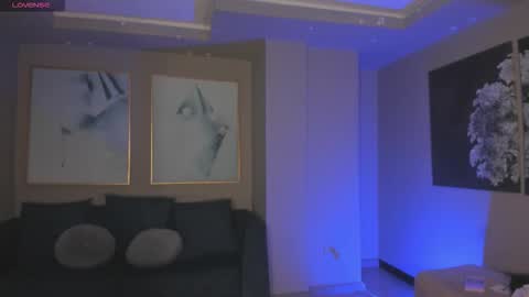 Ana  online show from October 2025 07:26:02 PM