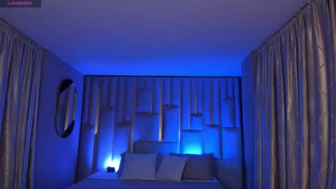 Ana  online show from November 2025 12:26:01 PM