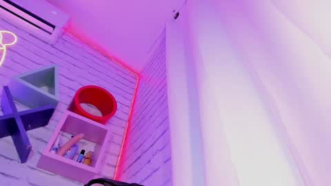 Anna online show from January 2025 02:19:01 AM