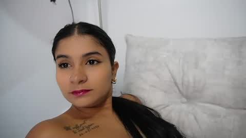 Snapshot of anahi__s chatting on January 2025 12:05:01 AM ANAH online show from January 2025 12:05:01 AM