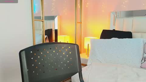 Anahi  online show from February 2026 11:24:01 AM