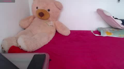 Snapshot of anahibrowns95 chatting on June 2026 04:20:01 PM Anahi Browns online show from June 2026 04:20:01 PM