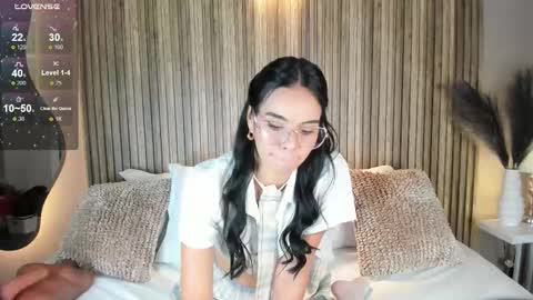 Anahin online show from October 2025 05:25:02 PM