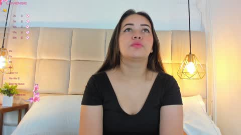 Snapshot of anaisclarkx chatting on December 2024 11:22:02 AM Anais clark online show from December 2024 11:22:02 AM