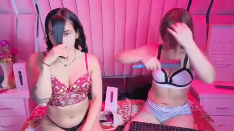 AbbyAndAntonela online show from September 2025 01:26:02 PM