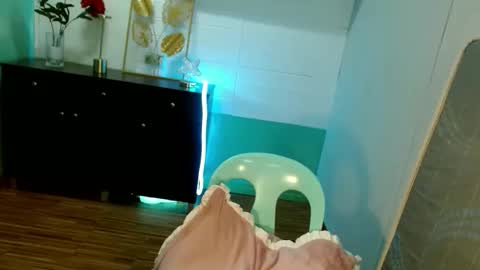 Thena online show from September 2025 10:15:02 PM