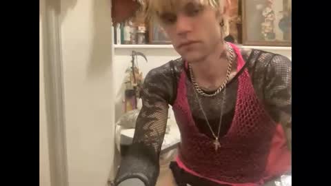 Snapshot of analyzethisxxx chatting on January 2025 06:46:01 AM analyzethisxxx online show from January 2025 06:46:01 AM