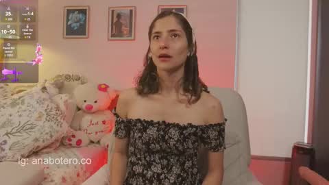 Ana Mara Botero online show from November 2025 07:58:02 PM