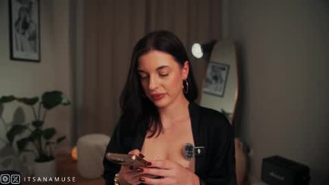 Ana online show from October 2025 09:36:01 PM