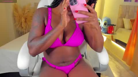Snapshot of ananya_kay01 chatting on July 2026 01:26:01 PM A N A my connection hours are from 600 pm to 12 pm Colombian time online show from July 2026 01:26:01 PM