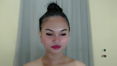 Snapshot of anaruru_ chatting on February 2025 07:21:01 PM ANA online show from February 2025 07:21:01 PM